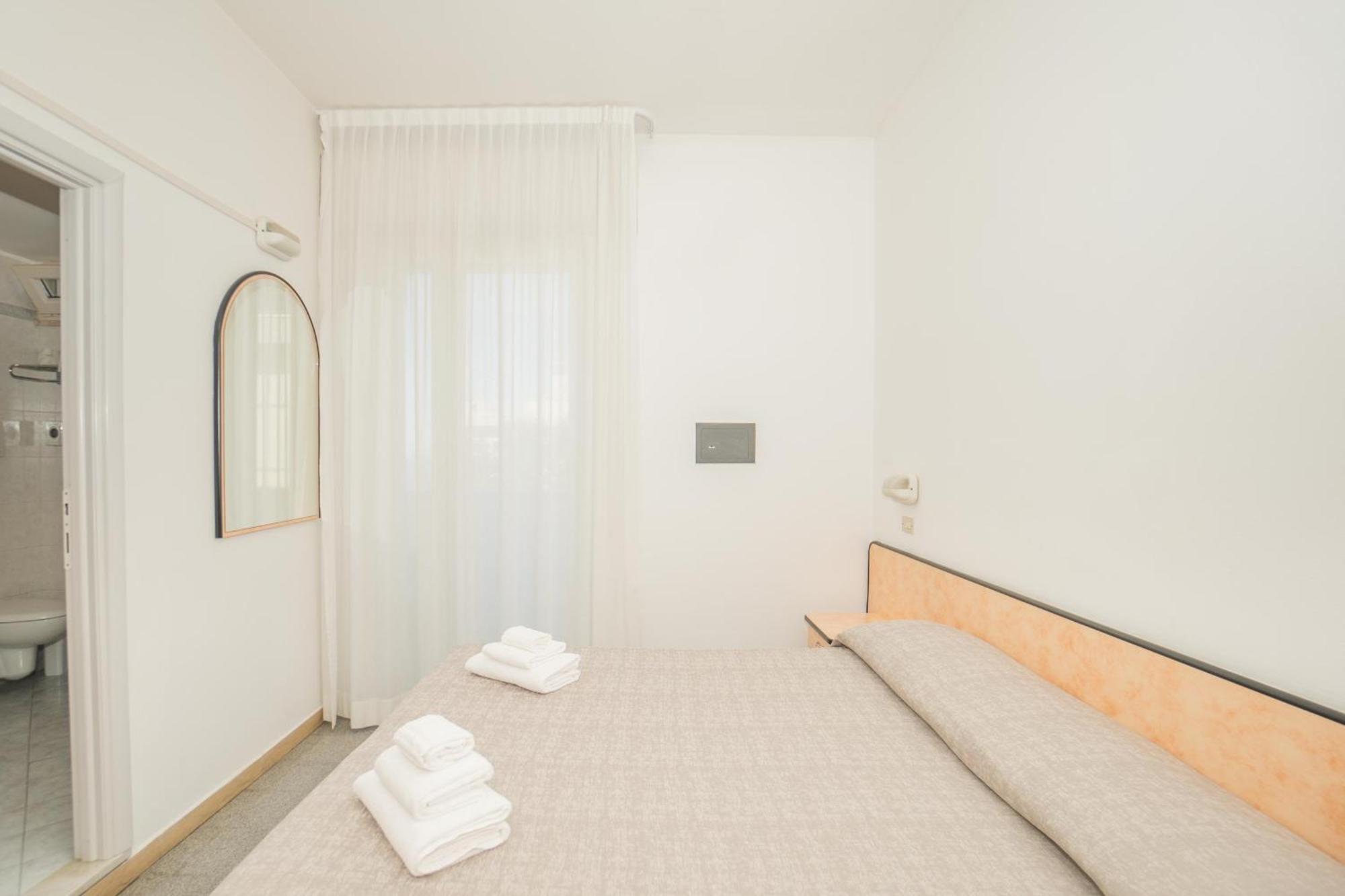Hotel Saint Louis Rimini Exterior foto